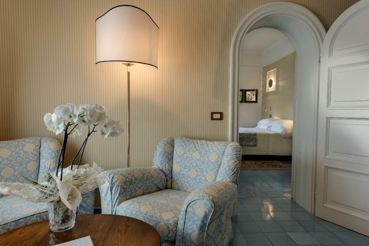 Augustus Lido Hotel Forte dei Marmi Exterior photo